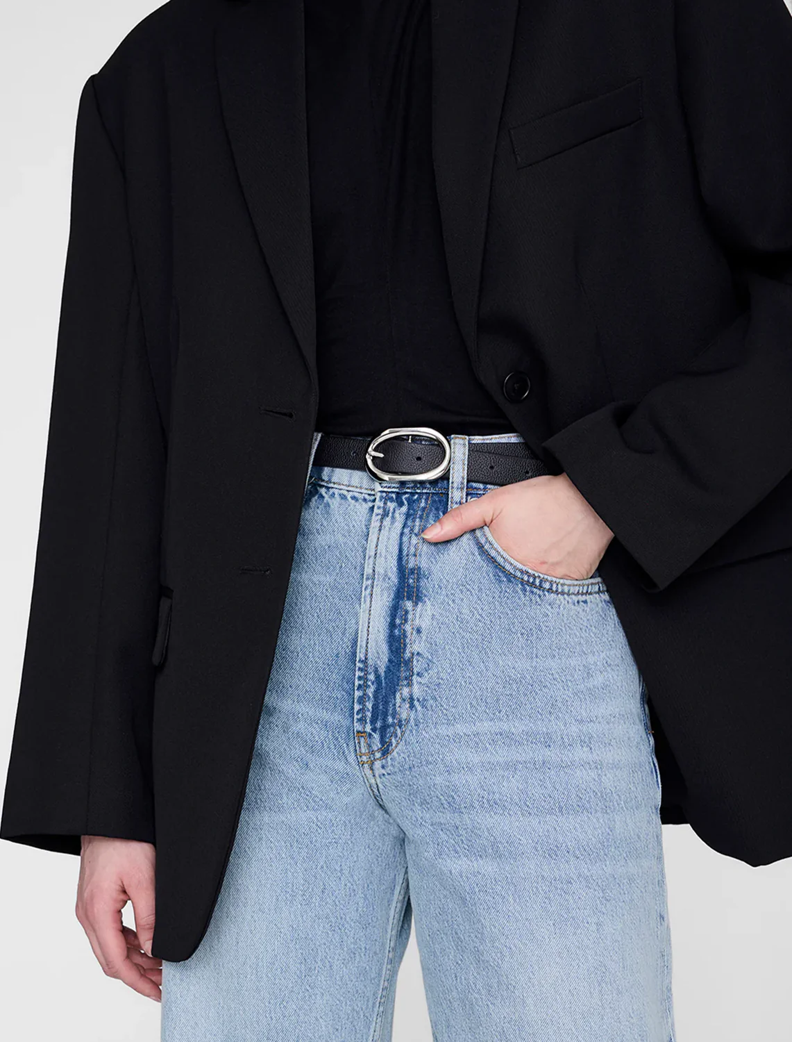 small signature link belt in black pebbled leather - Image 2