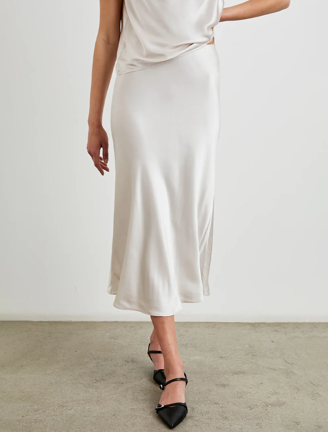 anya skirt in ivory - Image 2