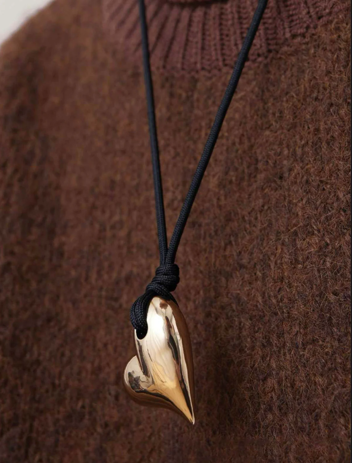 art heart on a string necklace in gold - Image 2