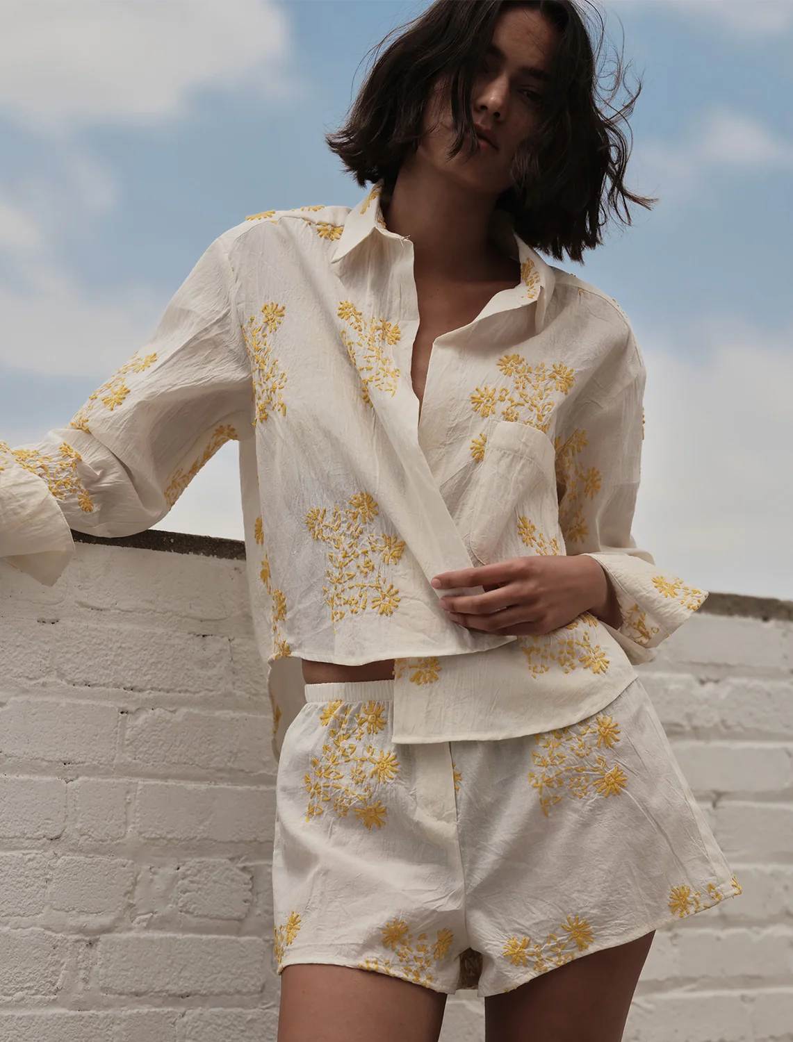 the belle in yellow handstitch - Image 2