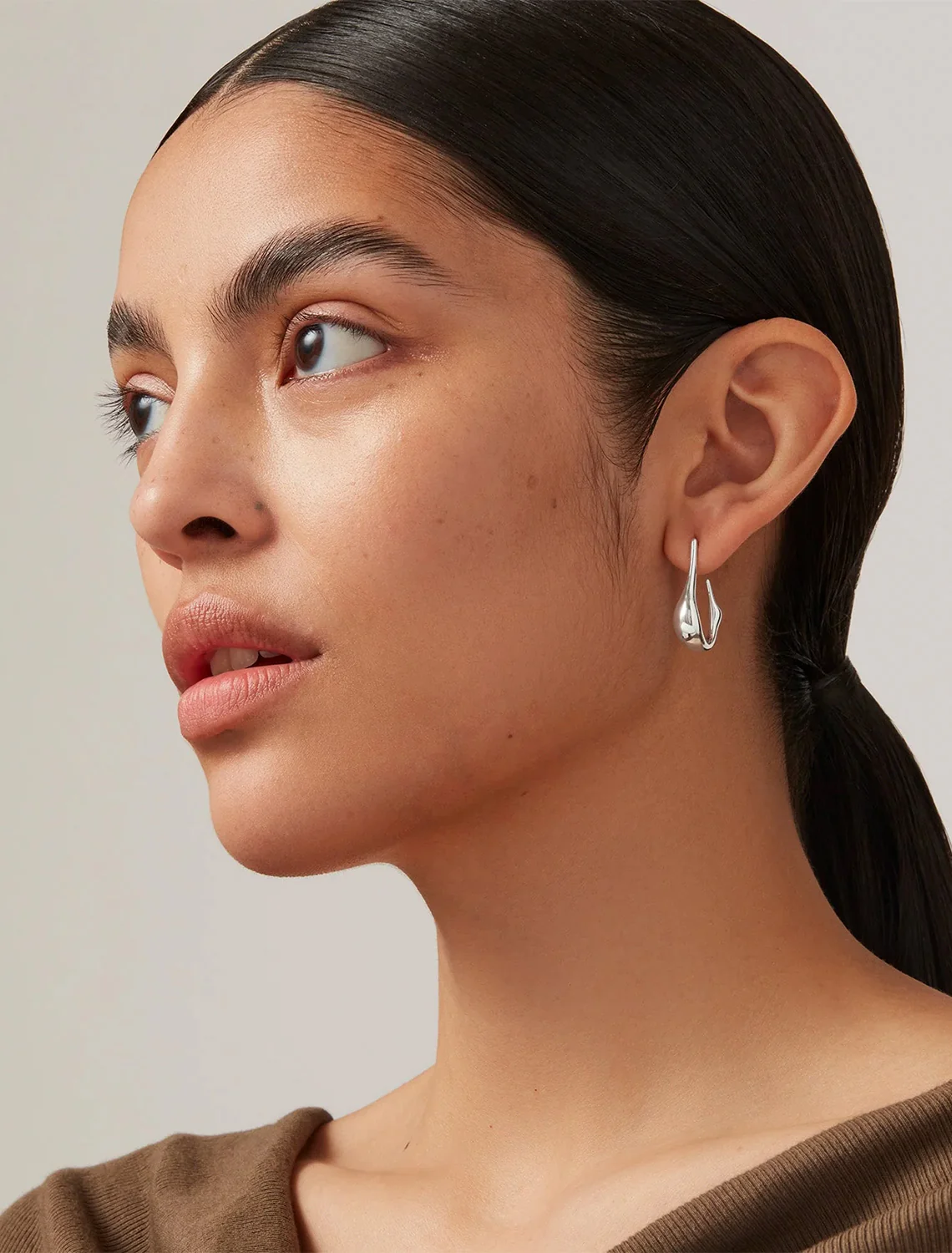 colette small earrings in silver - Image 2