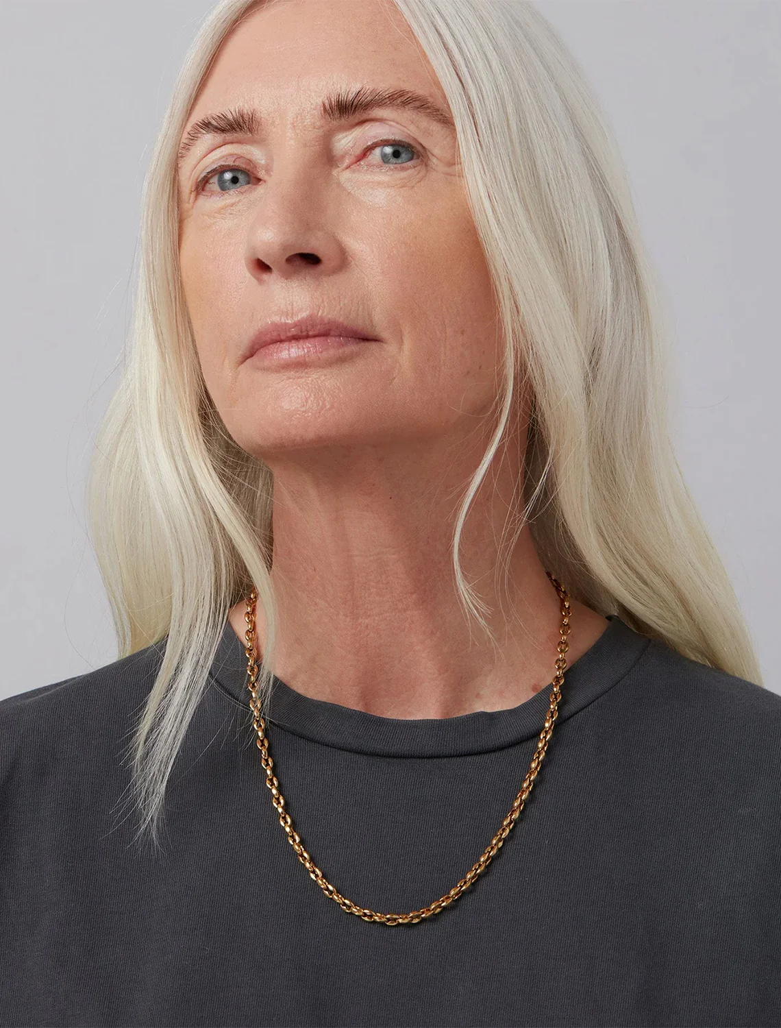 dhani chain necklace in gold - Image 2