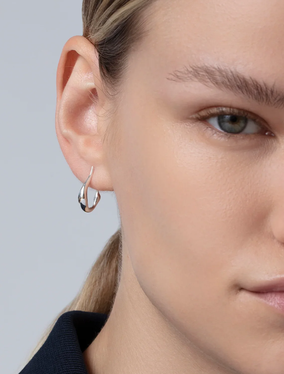 mini colette hoops in silver - Image 2