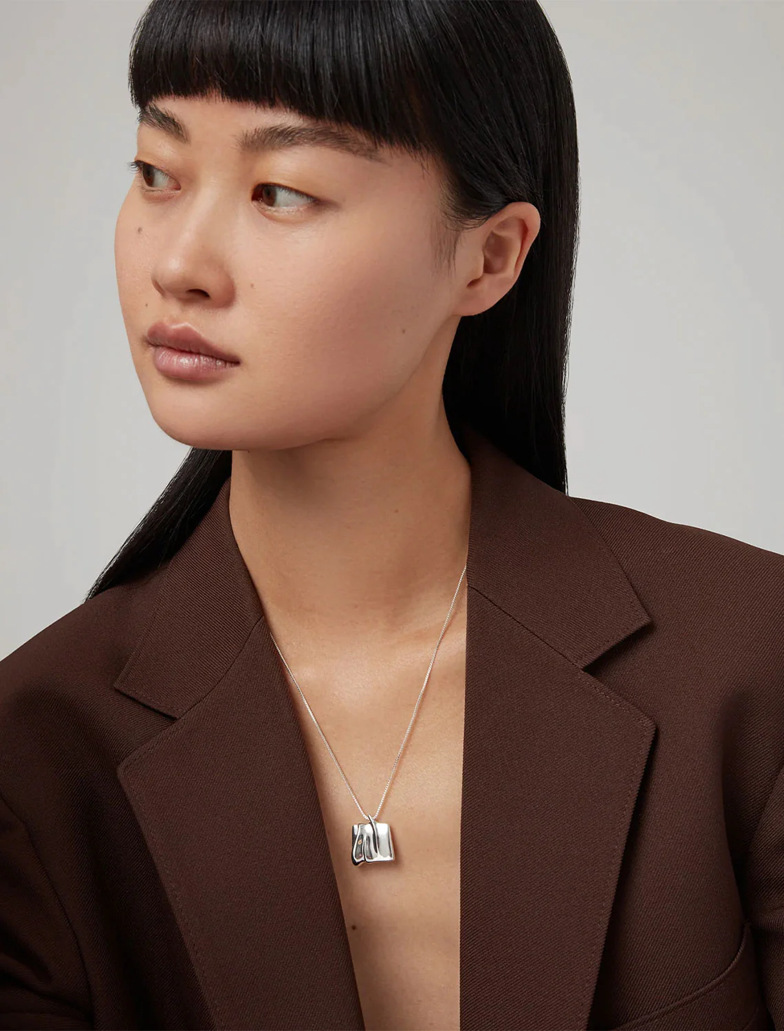sundra pendant necklace in silver - Image 2