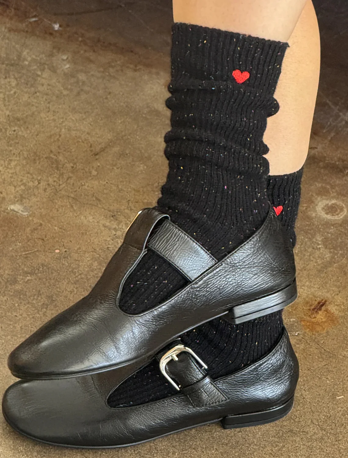 snow socks in black with embroidered heart - Image 2