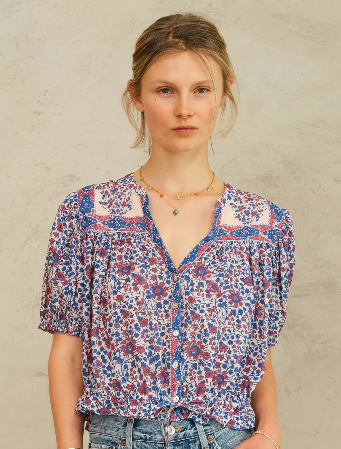 della print short sleeve top in blue and pink floral - Image 2