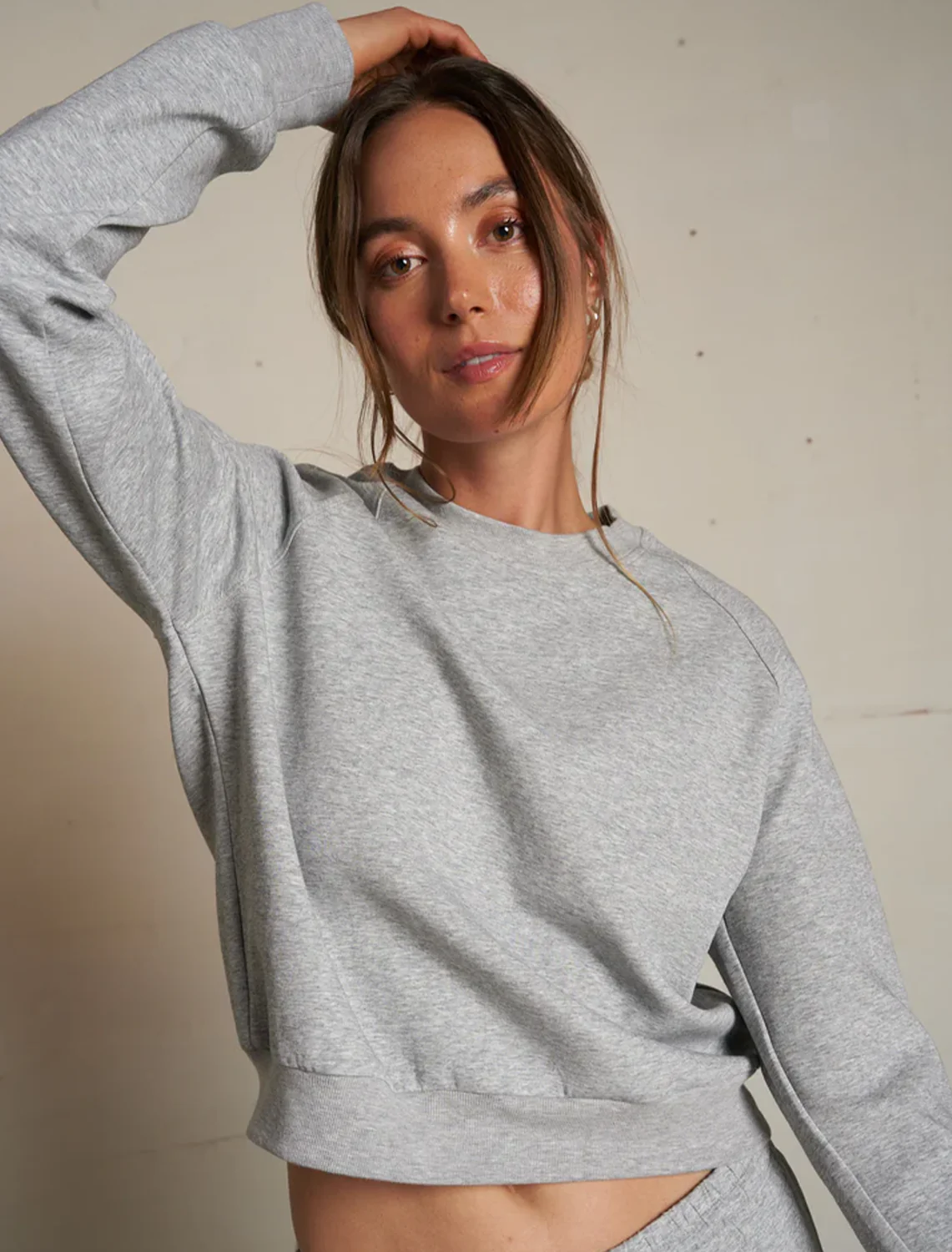 lucia travel raglan in heather grey - Image 2