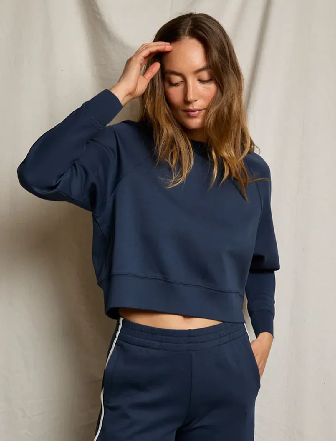 nell sweatshirt in navy - Image 2