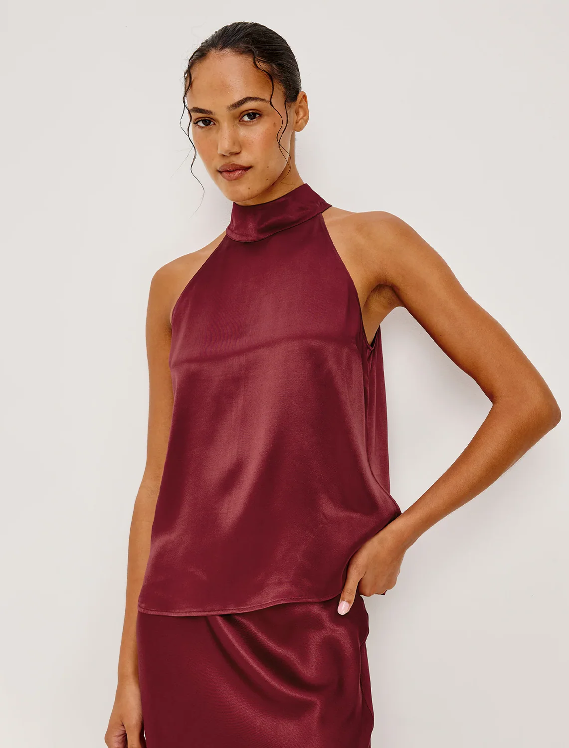 leah top in garnet - Image 2