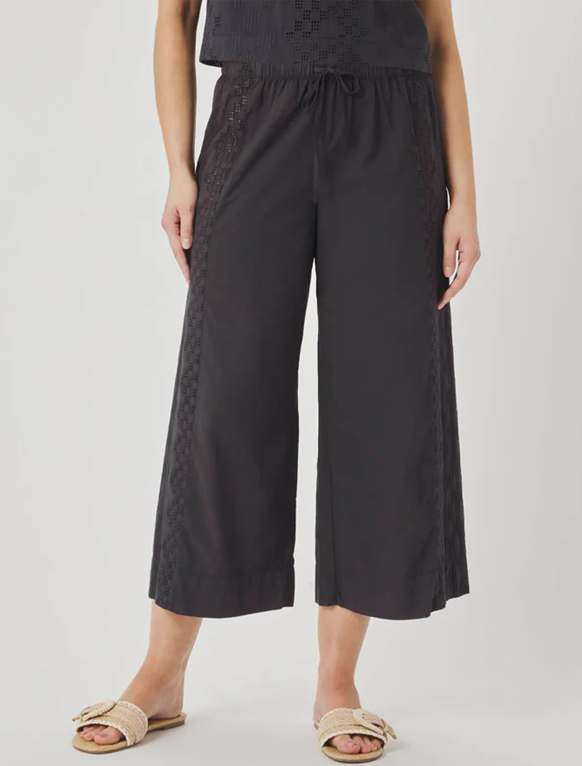 kenzie geo eyelet pant in lead - Image 2