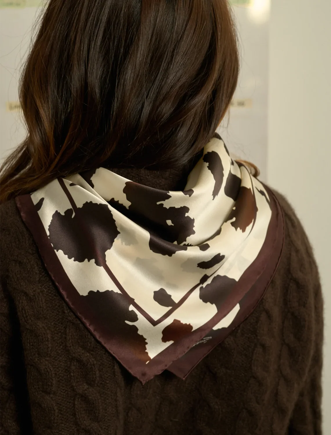 spot chic bandana in cow print - Image 2