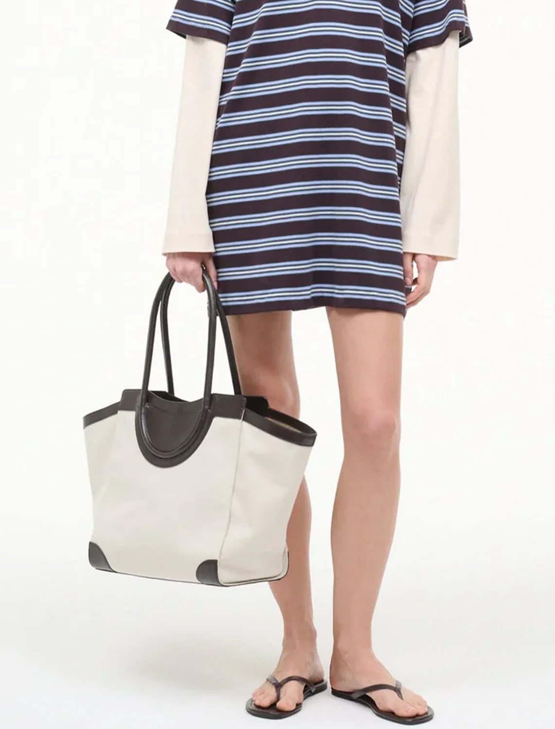 maude tote bag in natural and espresso - Image 2