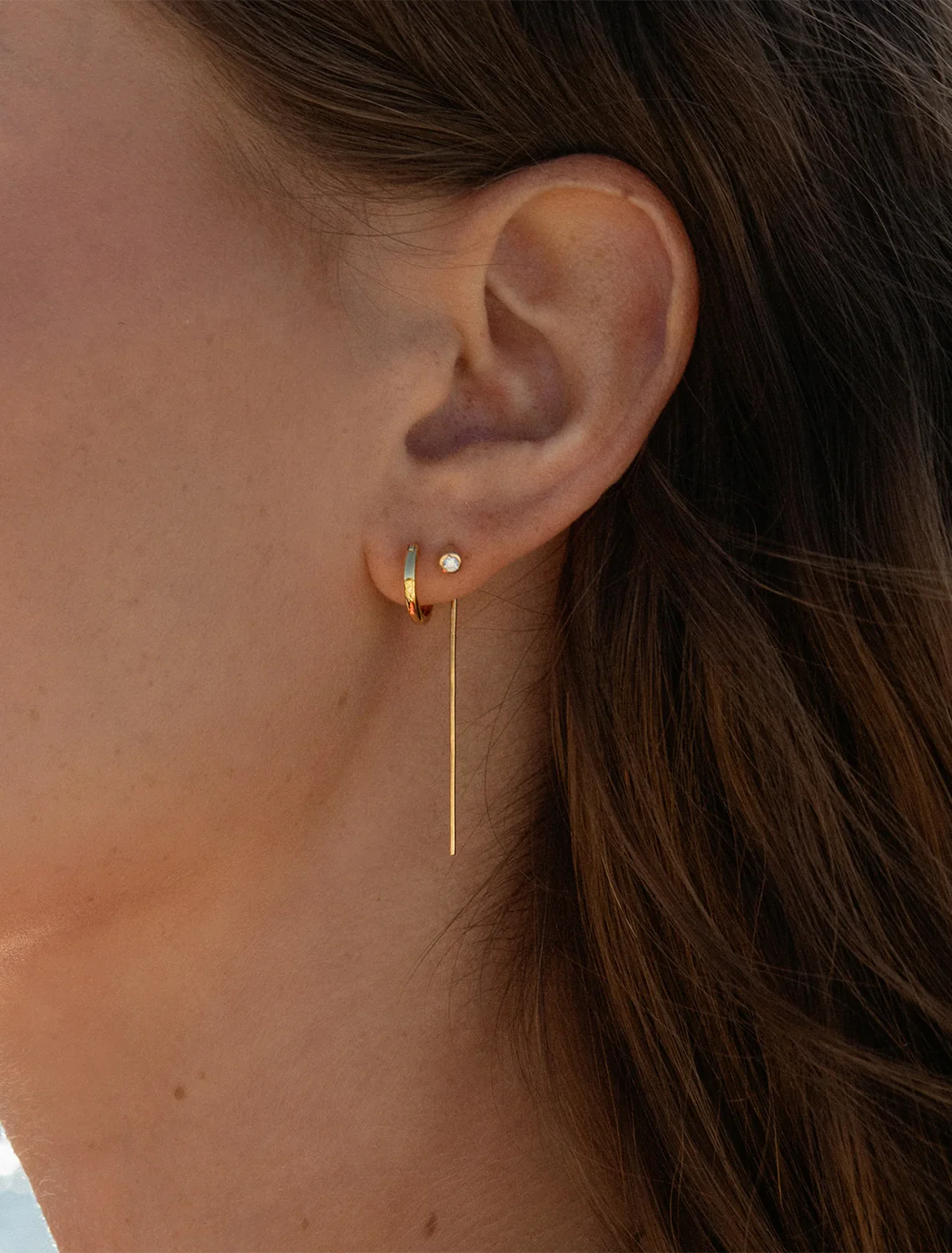 marlo threader earrings in gold - Image 2