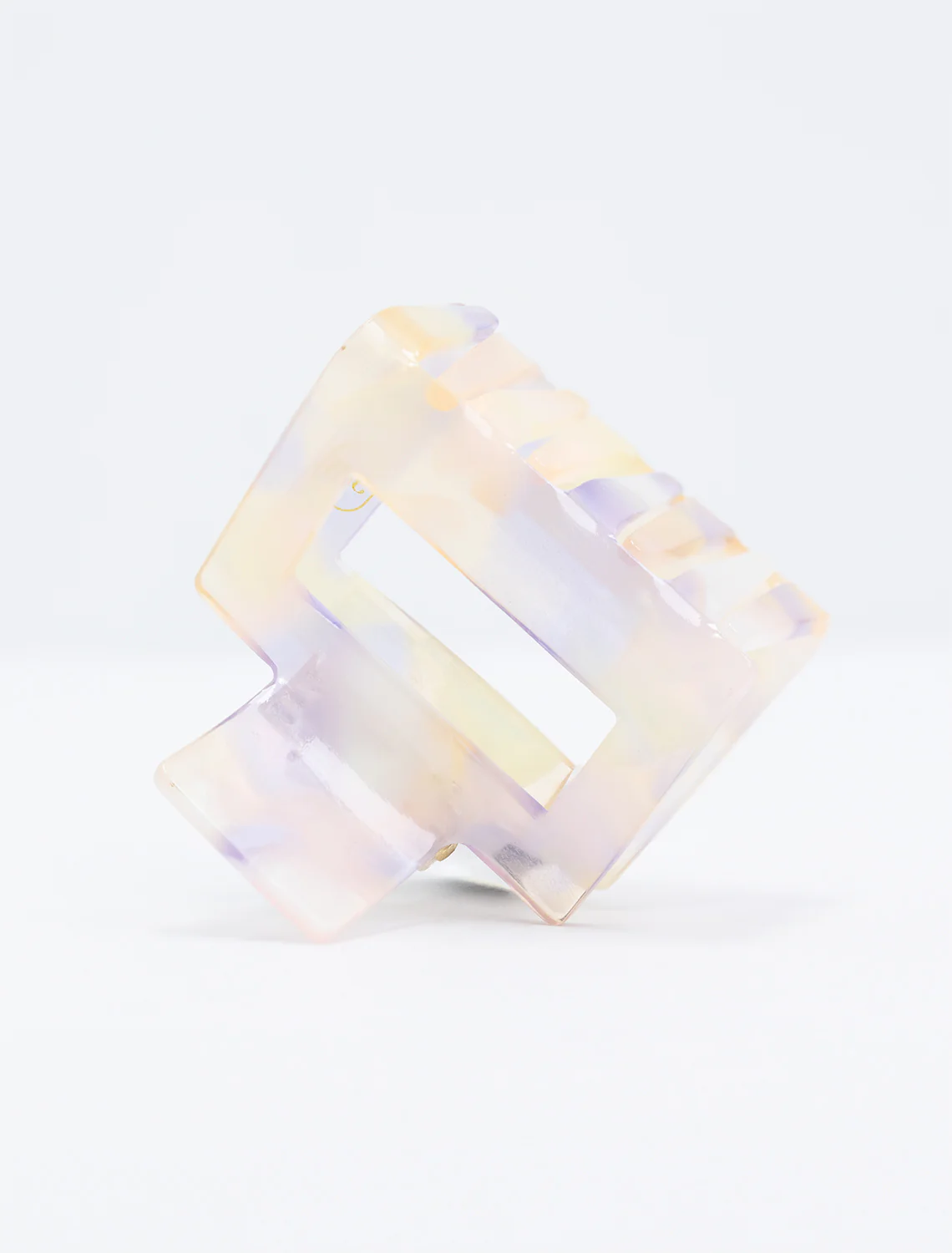 eco kylie hair clip in lavender pearl - Image 2