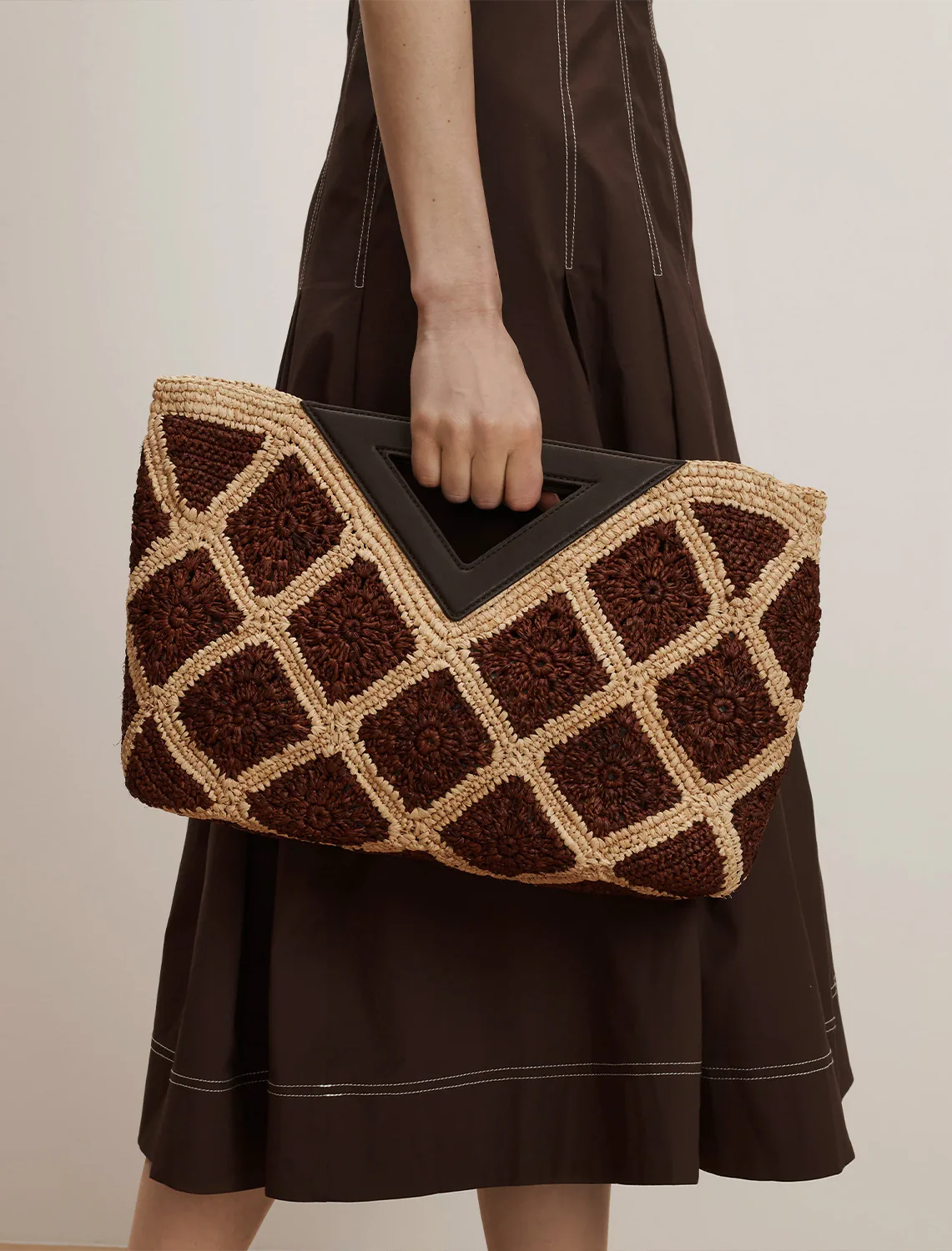 crochet raffia vesper bag - Image 2