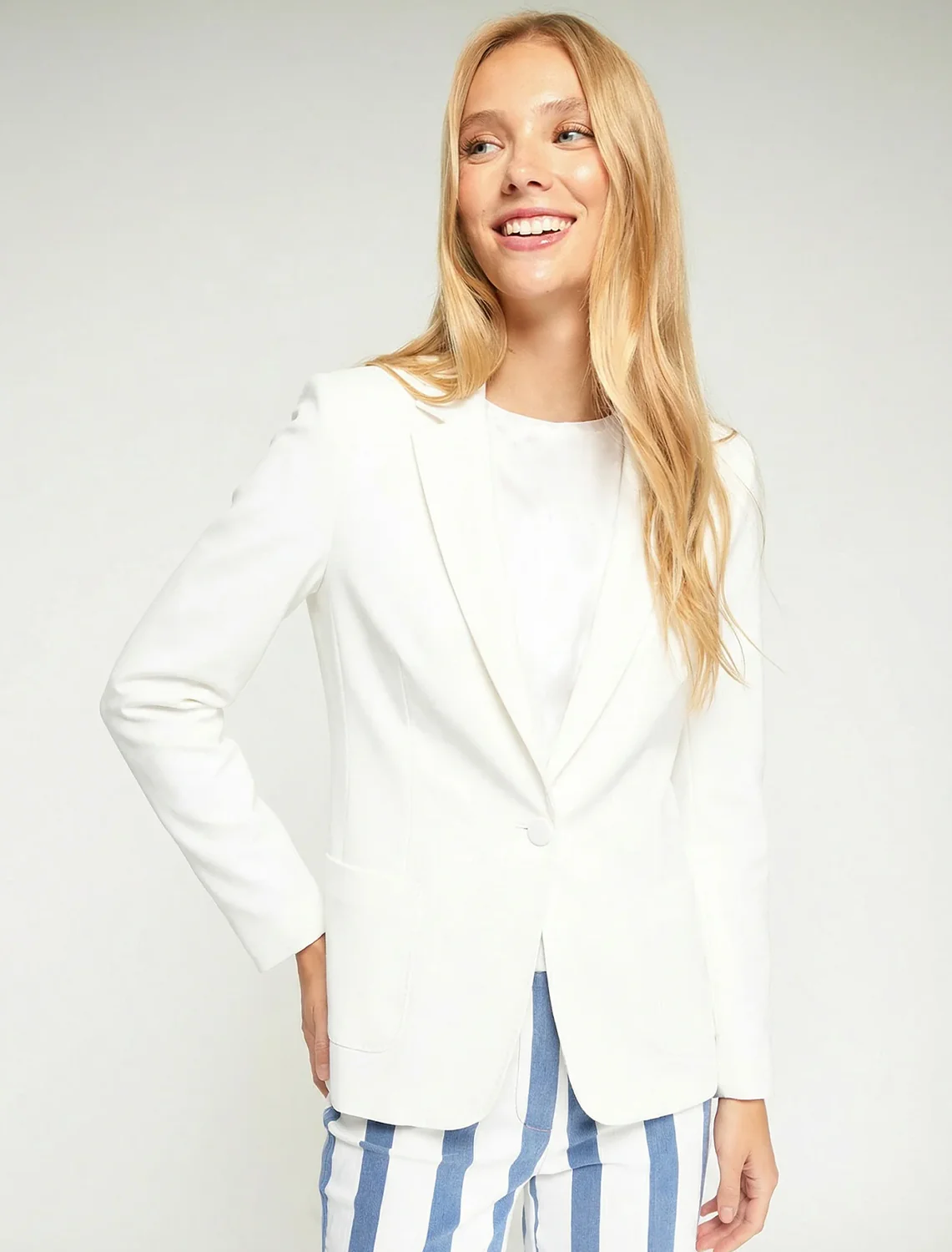 harlow ponte blazer in white - Image 2