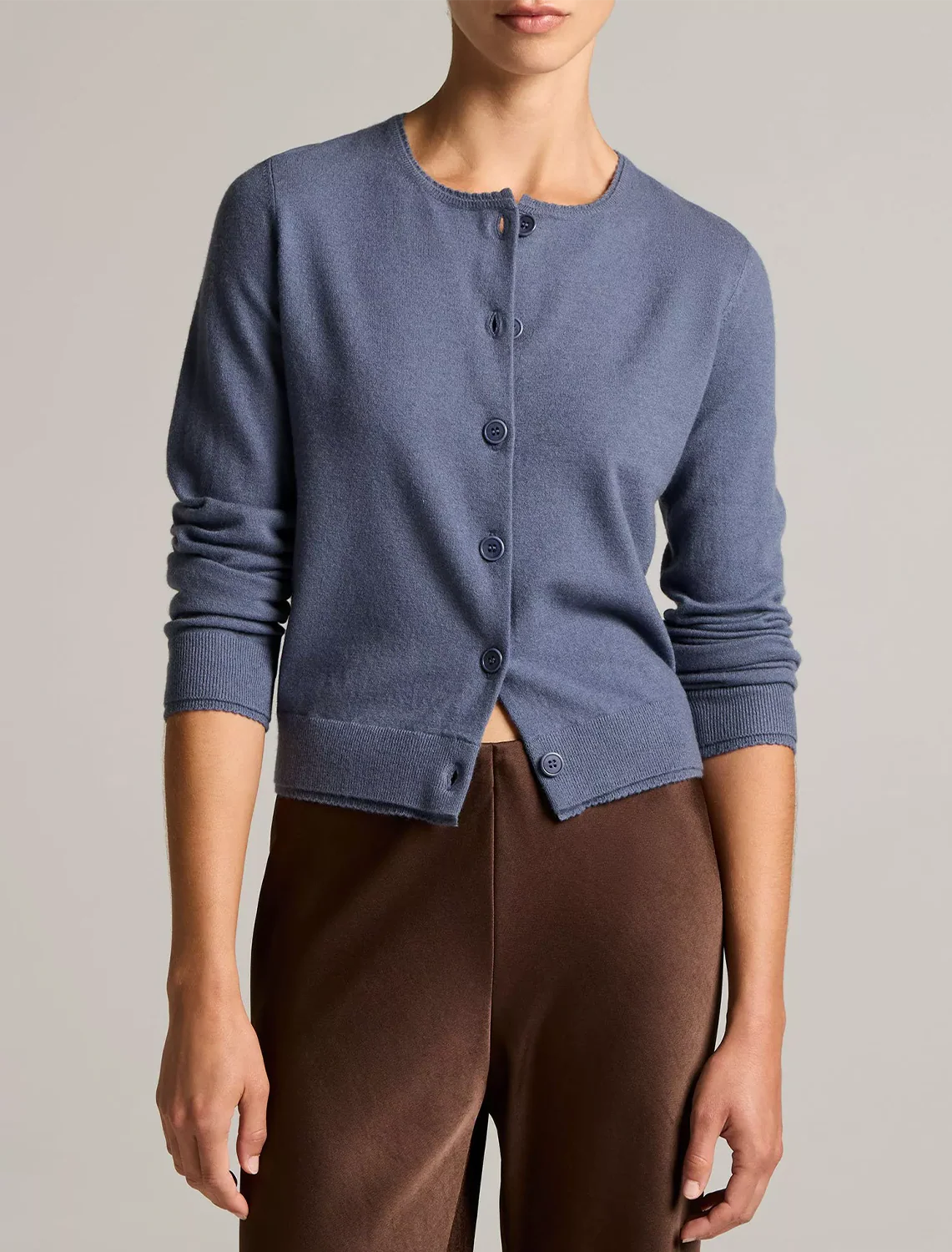 scallop trip cardigan in azul - Image 2