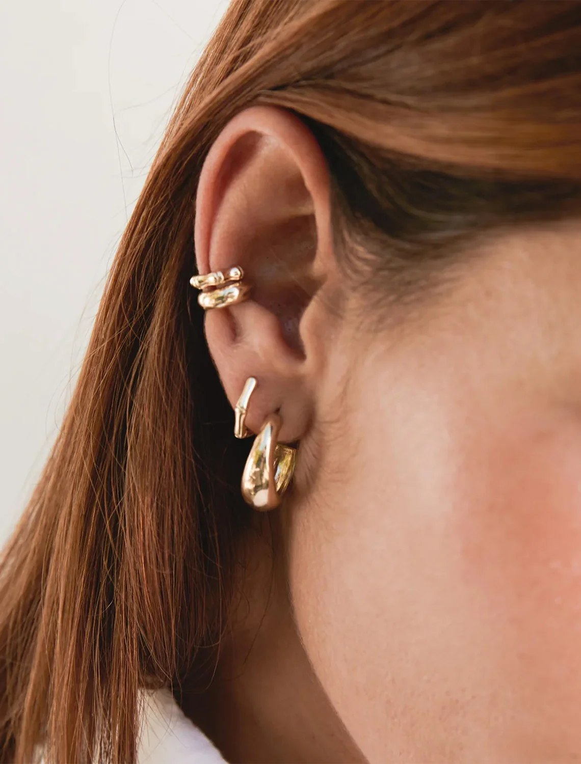 14k medium aura hoops - Image 2